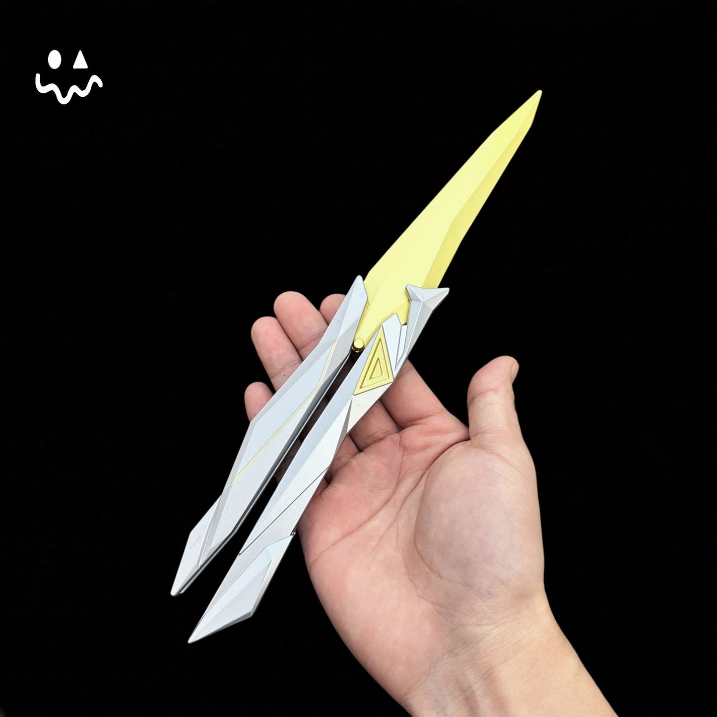 Cyberpunk Flip Prop 2.0 — Display & Cosplay Edition