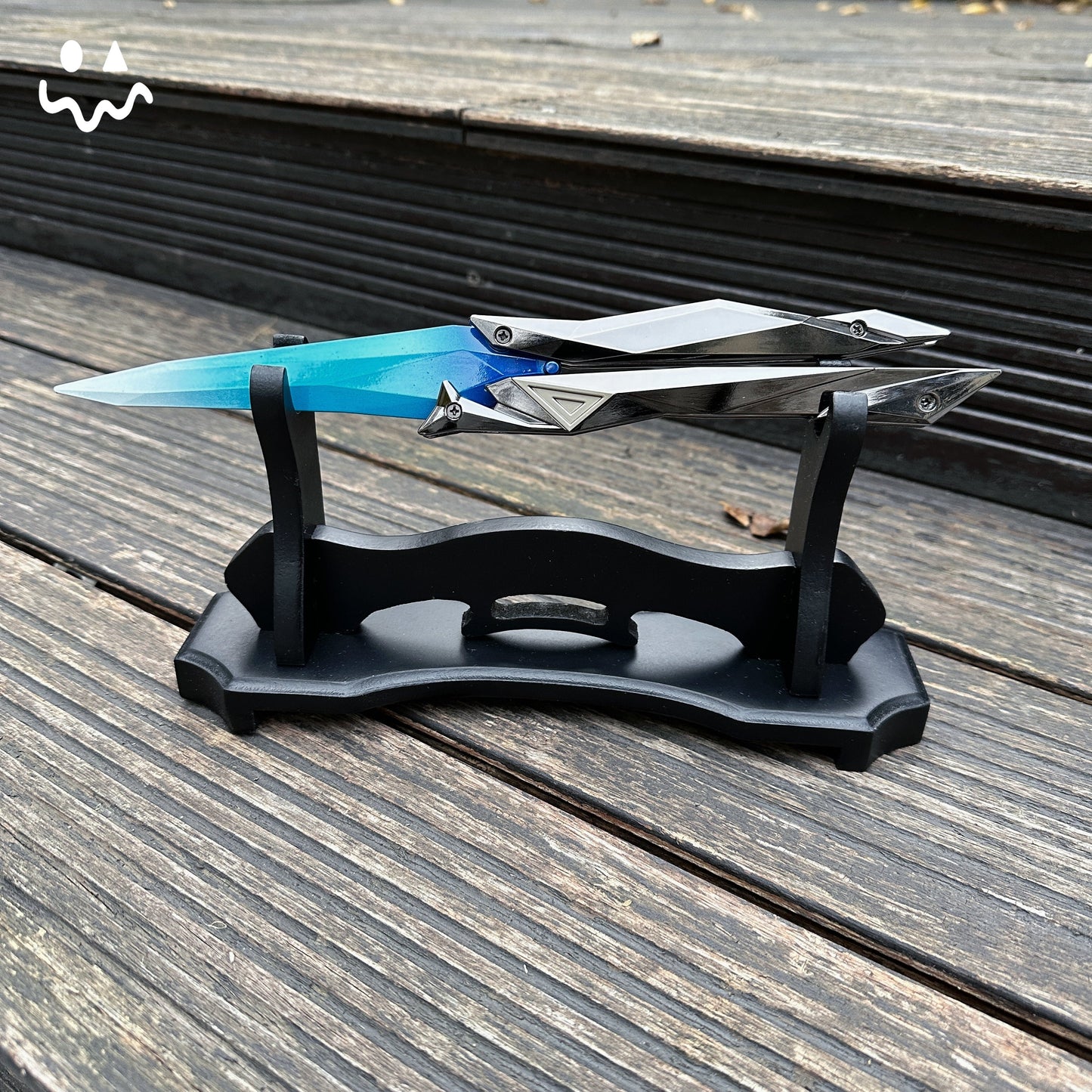 Cyberpunk Flip Prop 2.0 — Display & Cosplay Edition