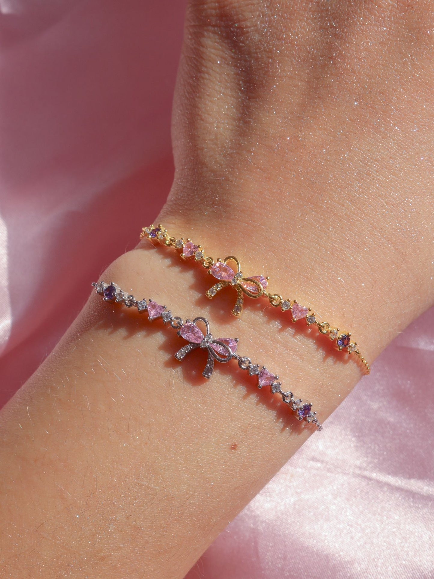 Armband mit Zirkonia und Schleife