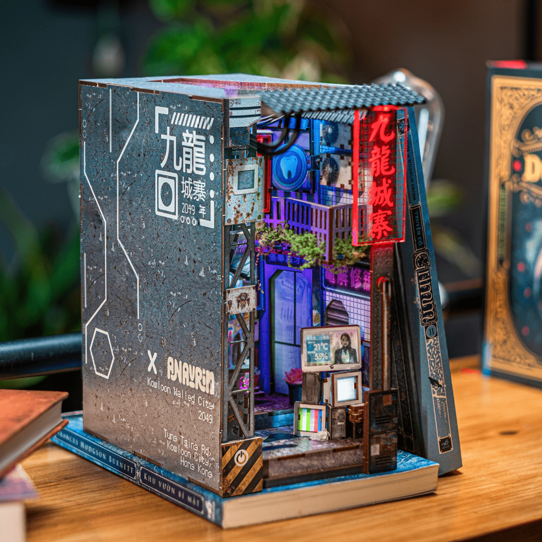 PROJECT: KOWLOON // Cyberpunk Book Nook