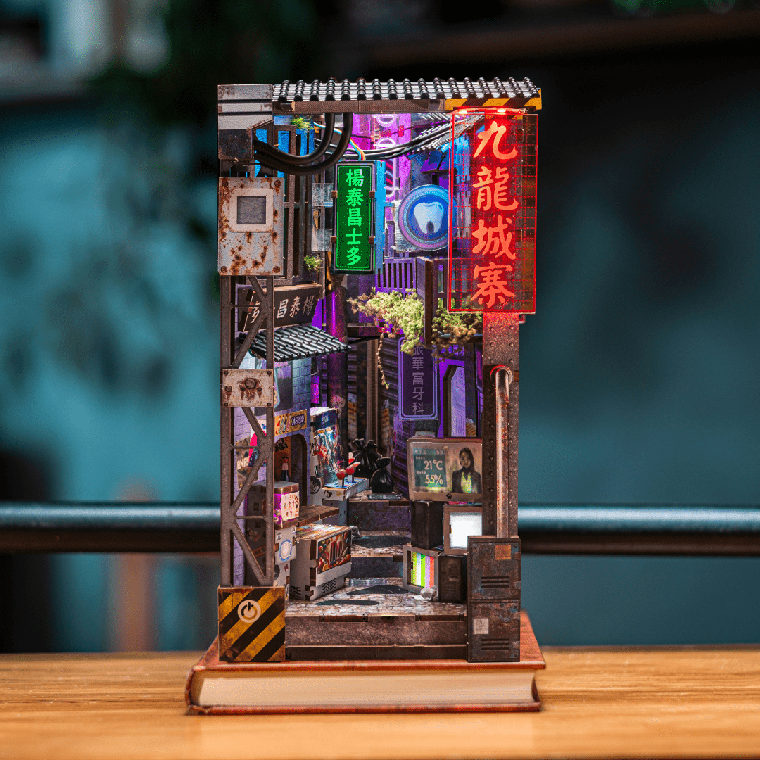 PROJECT: KOWLOON // Cyberpunk Book Nook